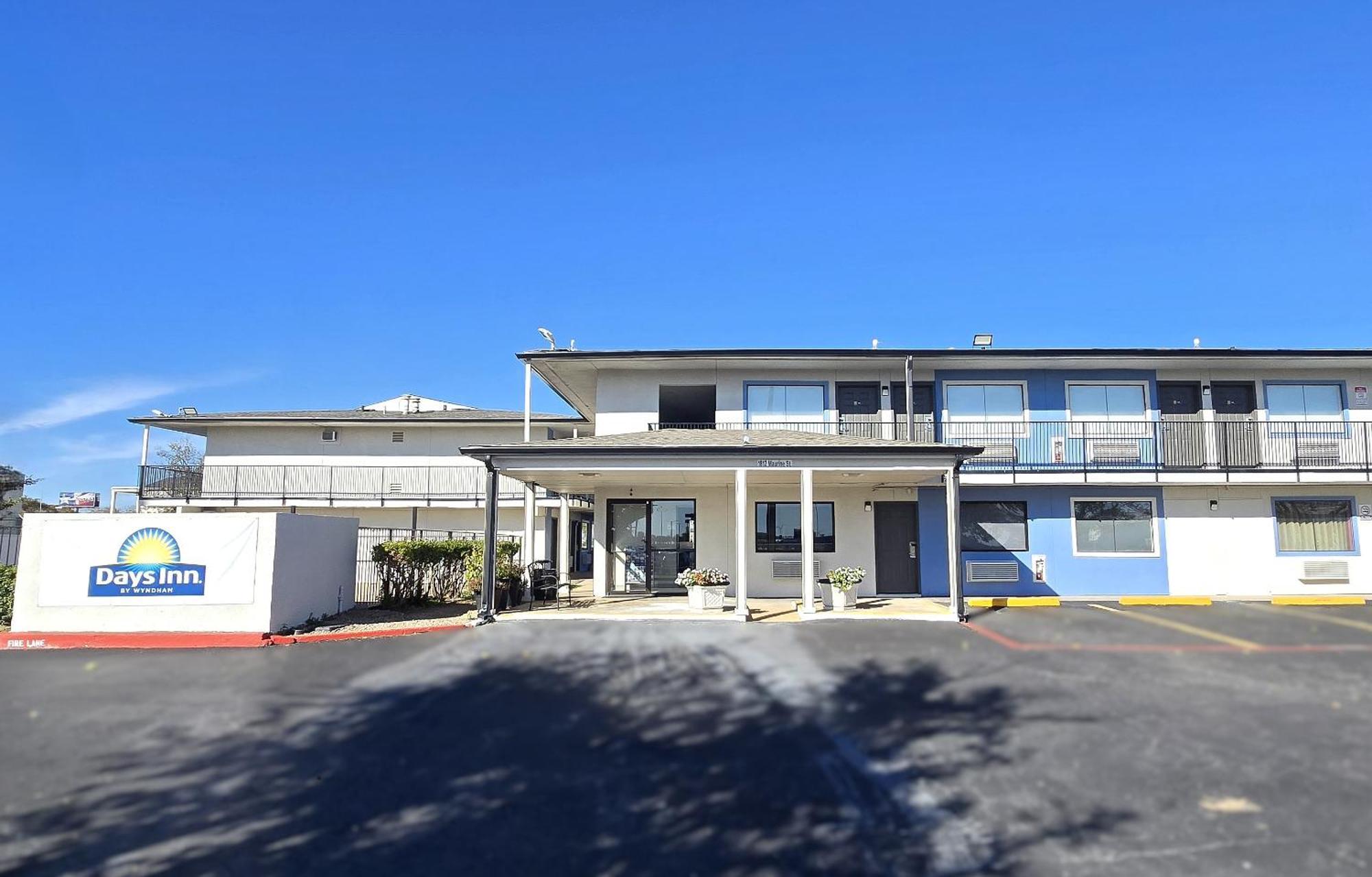 Days By Wyndham Hotel Wichita Falls
