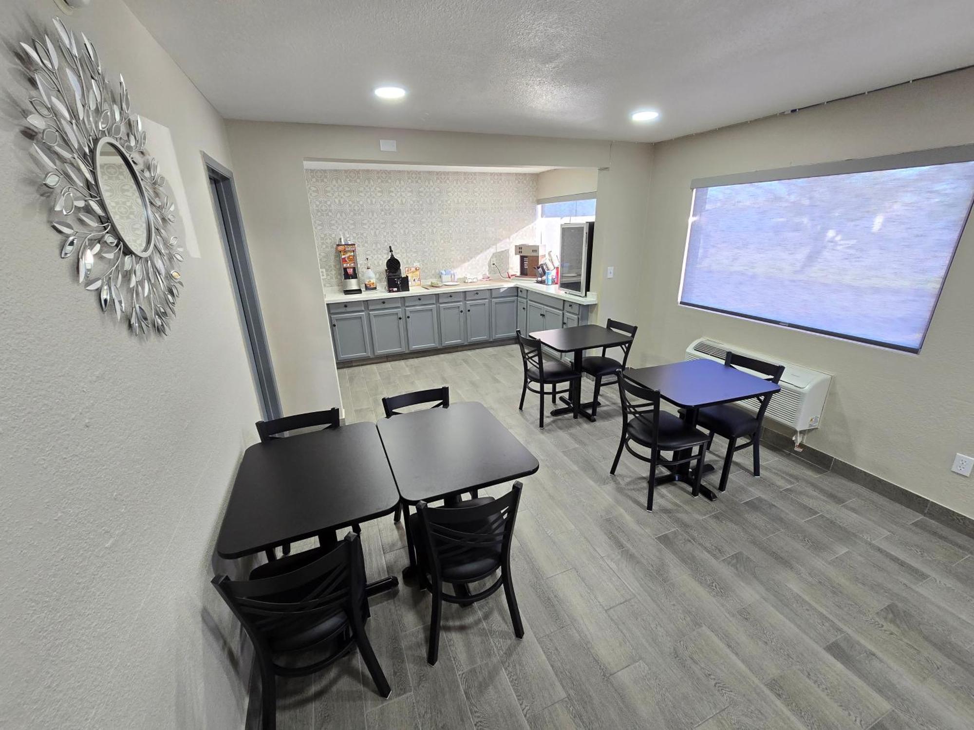 Hotel Days By Wyndham Wichita Falls