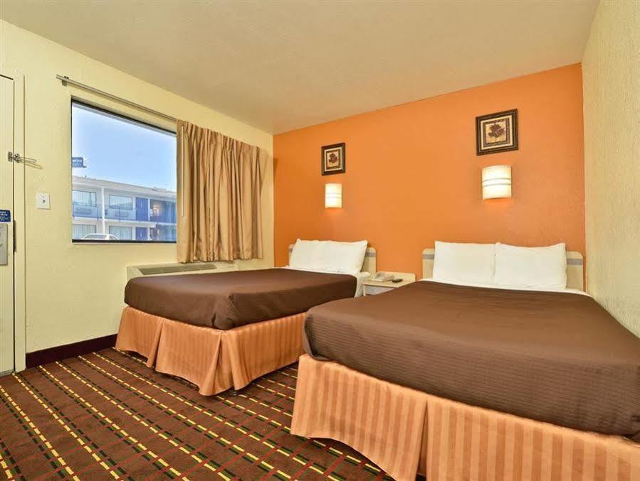Days By Wyndham Hotel 3*