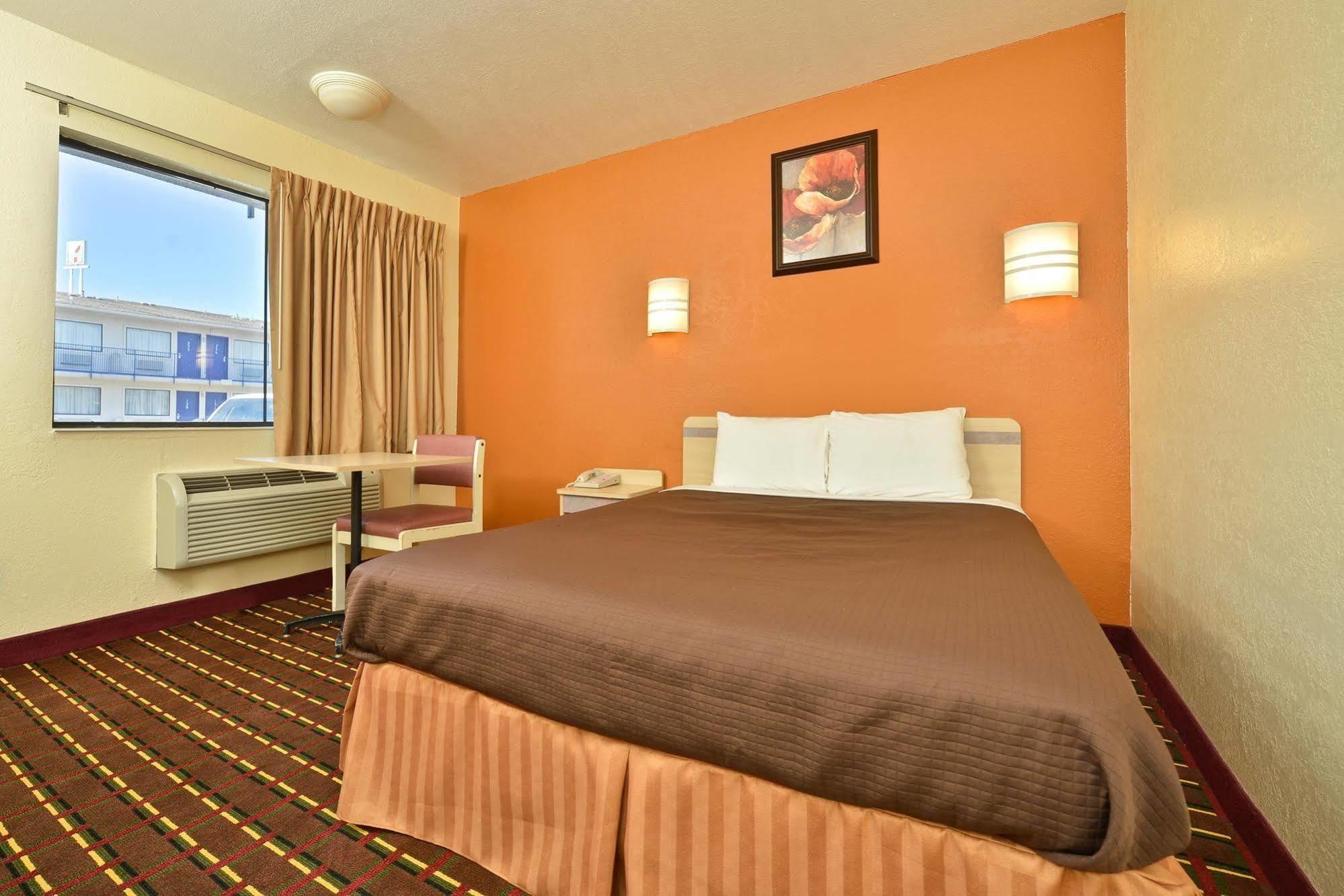 Days By Wyndham Hotel